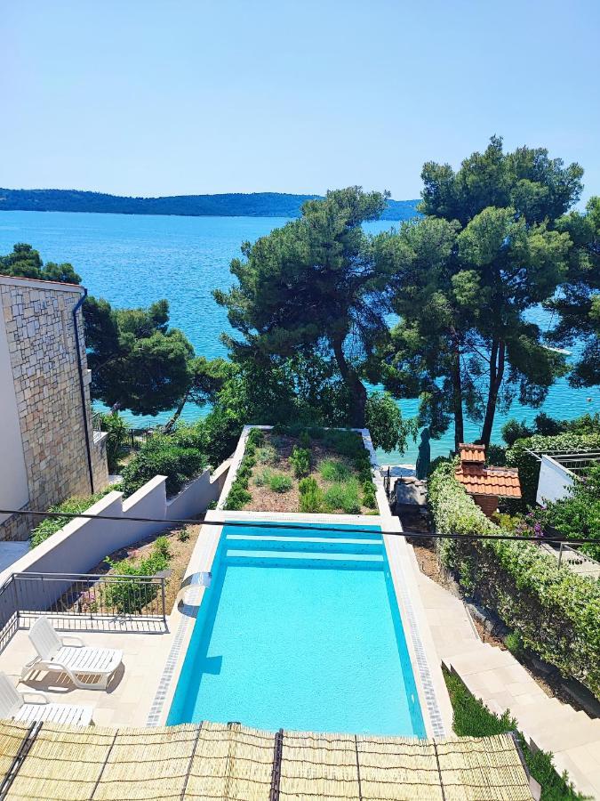Villa Penava, Private Beach, Pool And 7Min To Trogir Eksteriør billede