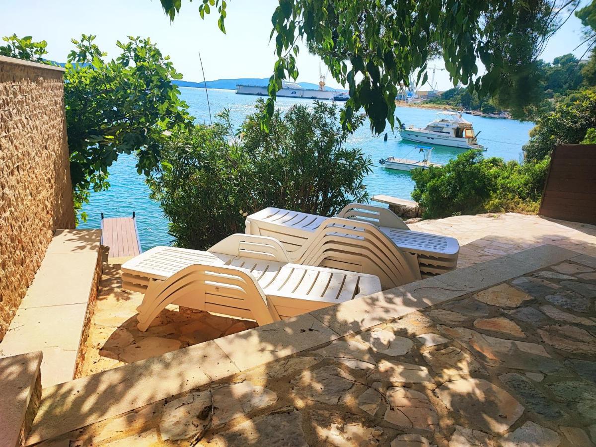 Villa Penava, Private Beach, Pool And 7Min To Trogir Eksteriør billede