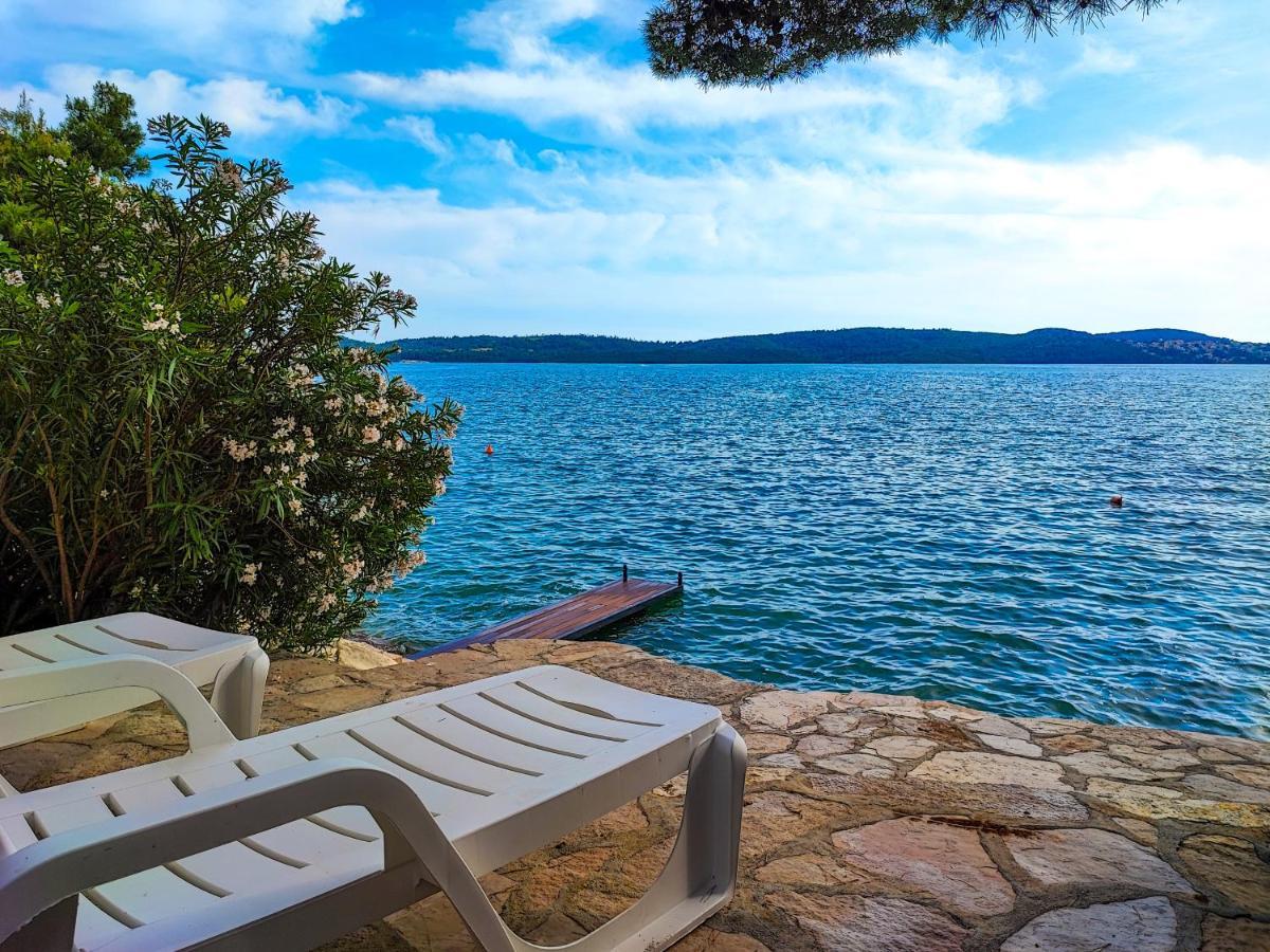 Villa Penava, Private Beach, Pool And 7Min To Trogir Eksteriør billede