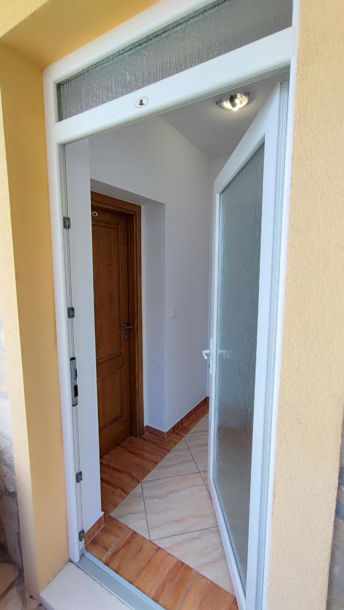 Villa Penava, Private Beach, Pool And 7Min To Trogir Værelse billede