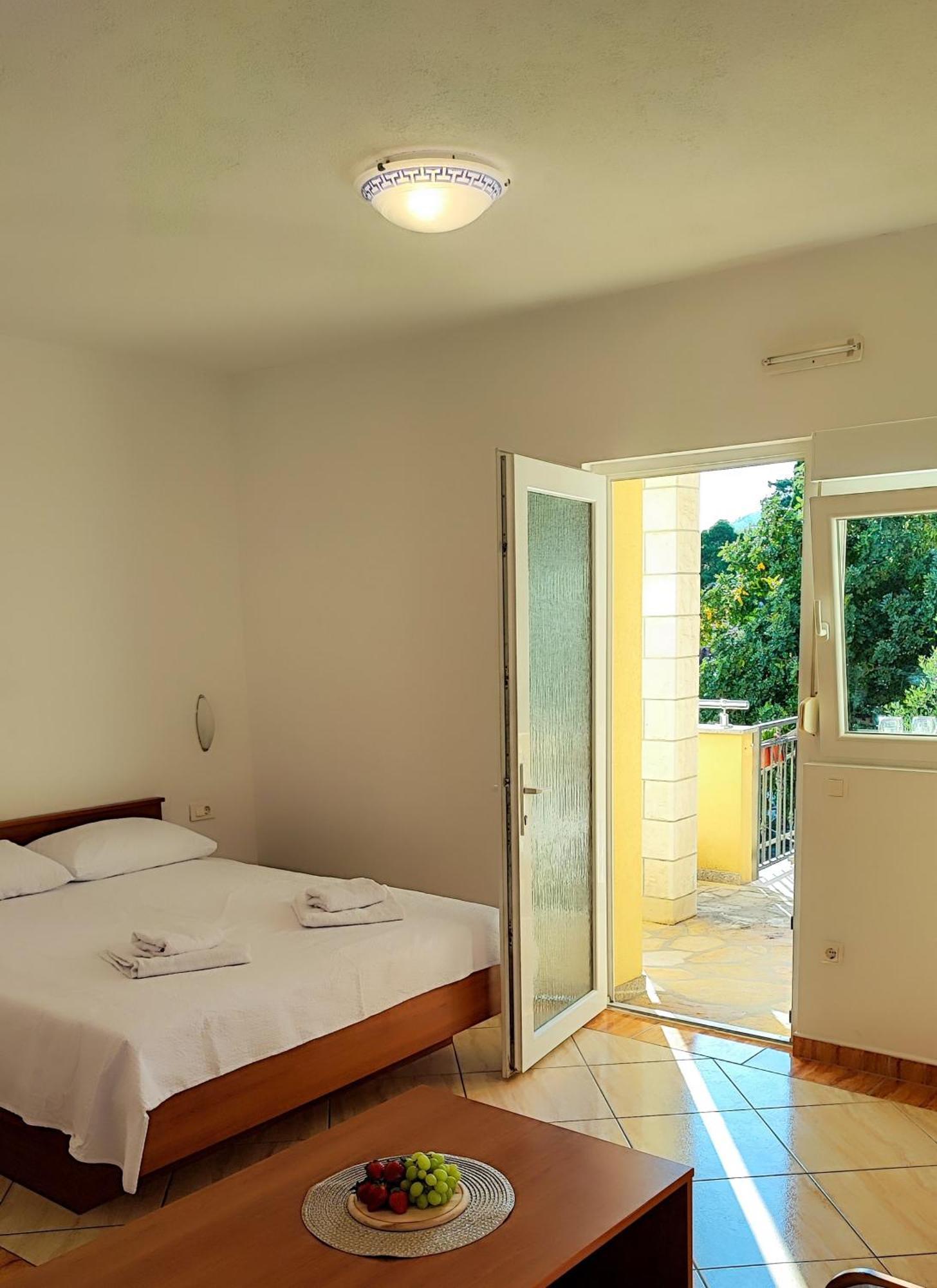 Villa Penava, Private Beach, Pool And 7Min To Trogir Værelse billede